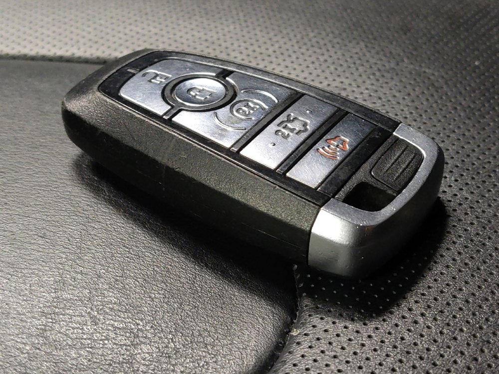 Used 2017 Ford Fusion Titanium image 32