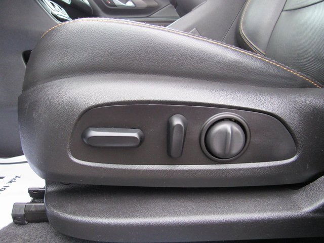 Used 2020 GMC Terrain SLT w/ Preferred Package image 11