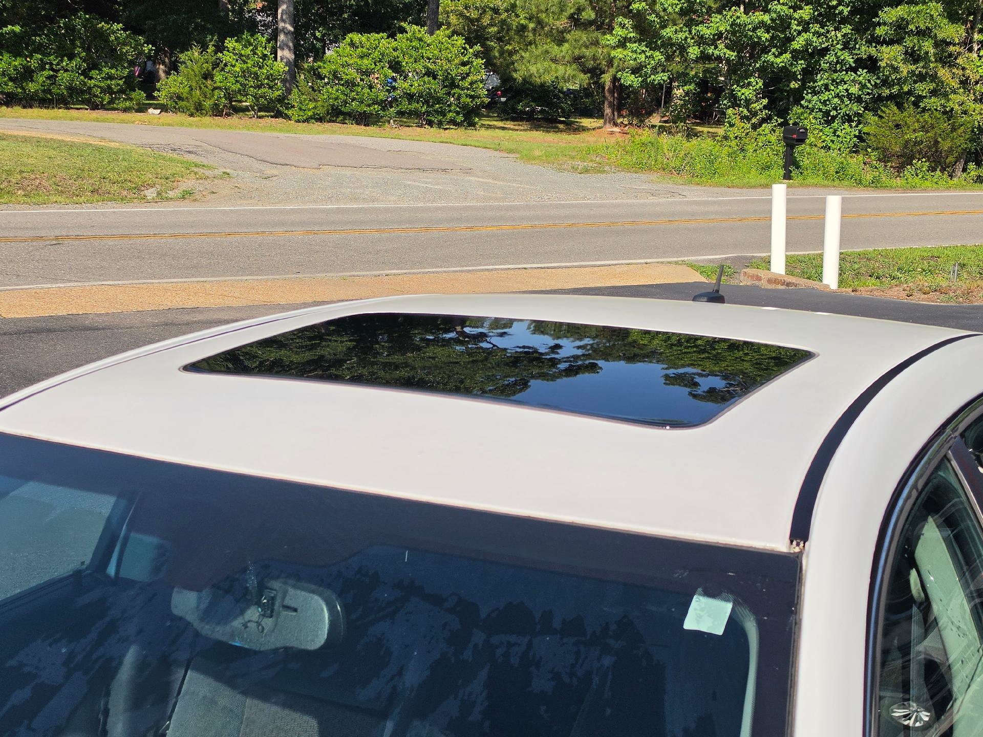 Used 2012 Chevrolet Impala LT w/ LT Sunroof Package FWD image 6