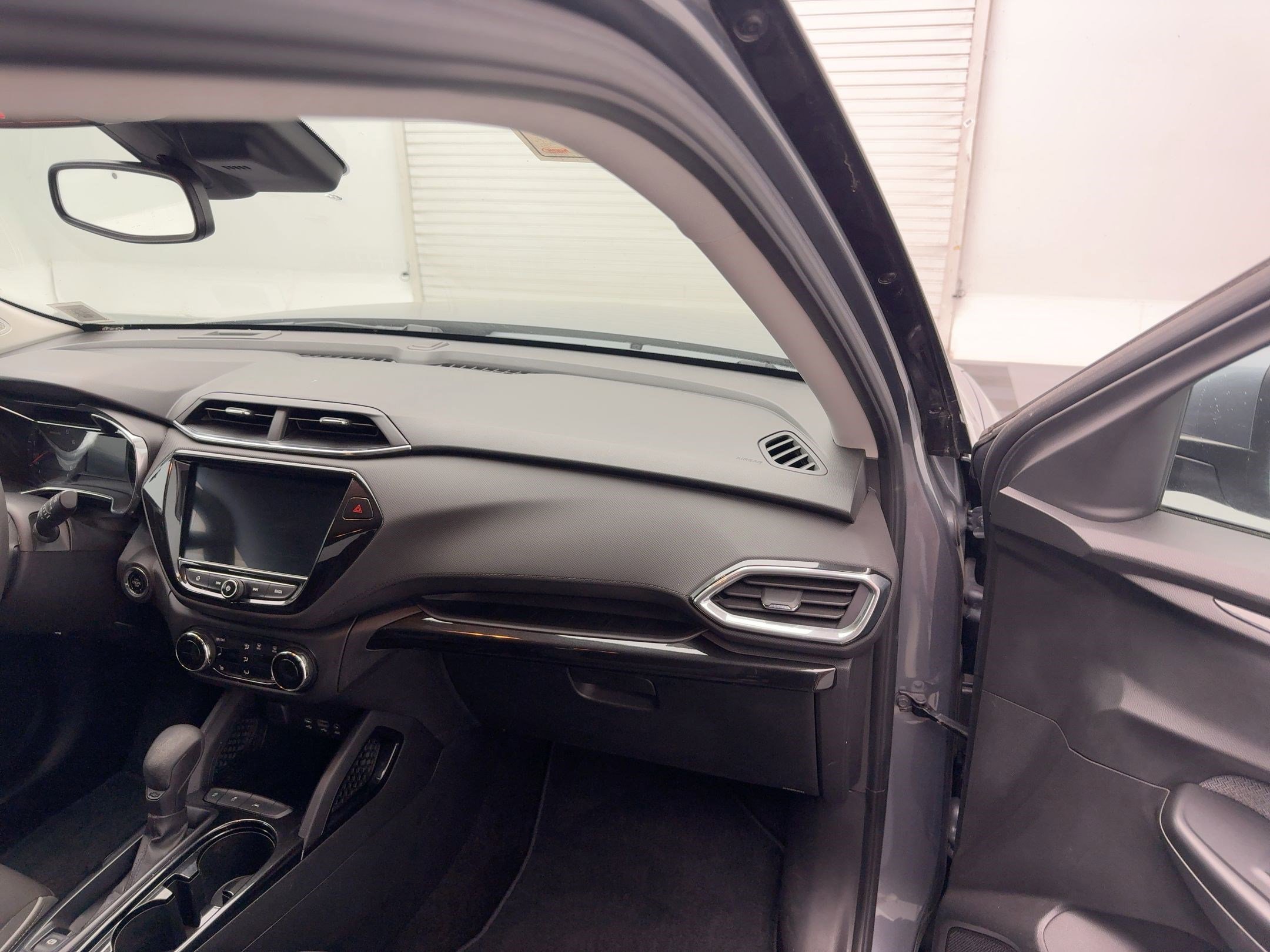 Certified 2022 Chevrolet TrailBlazer LT w/ Convenience Package image 22