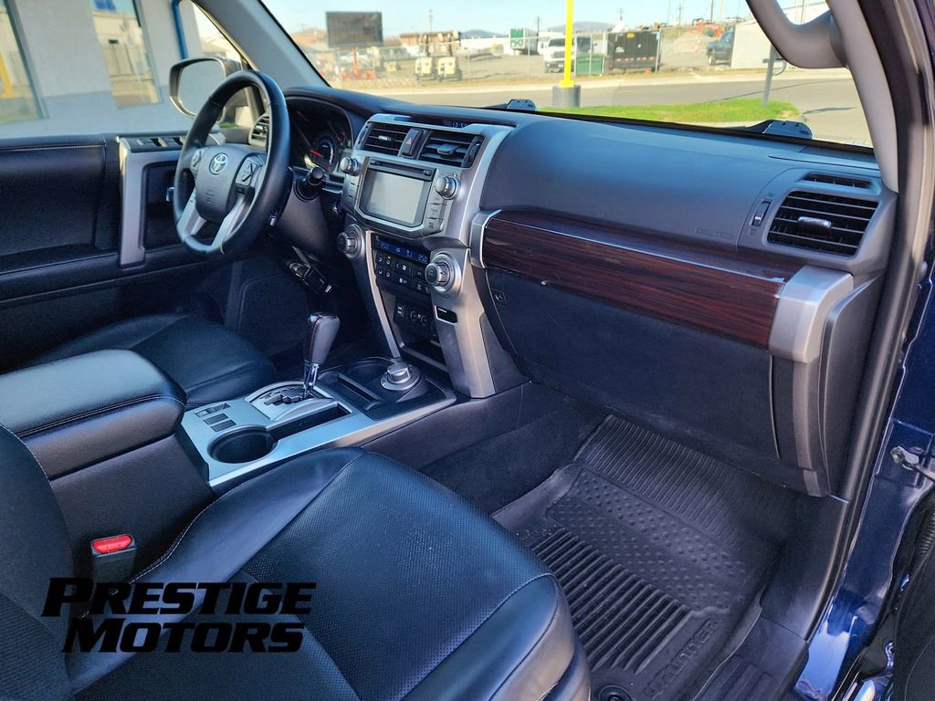 Used 2018 Toyota 4Runner Limited AWD/4WD image 23