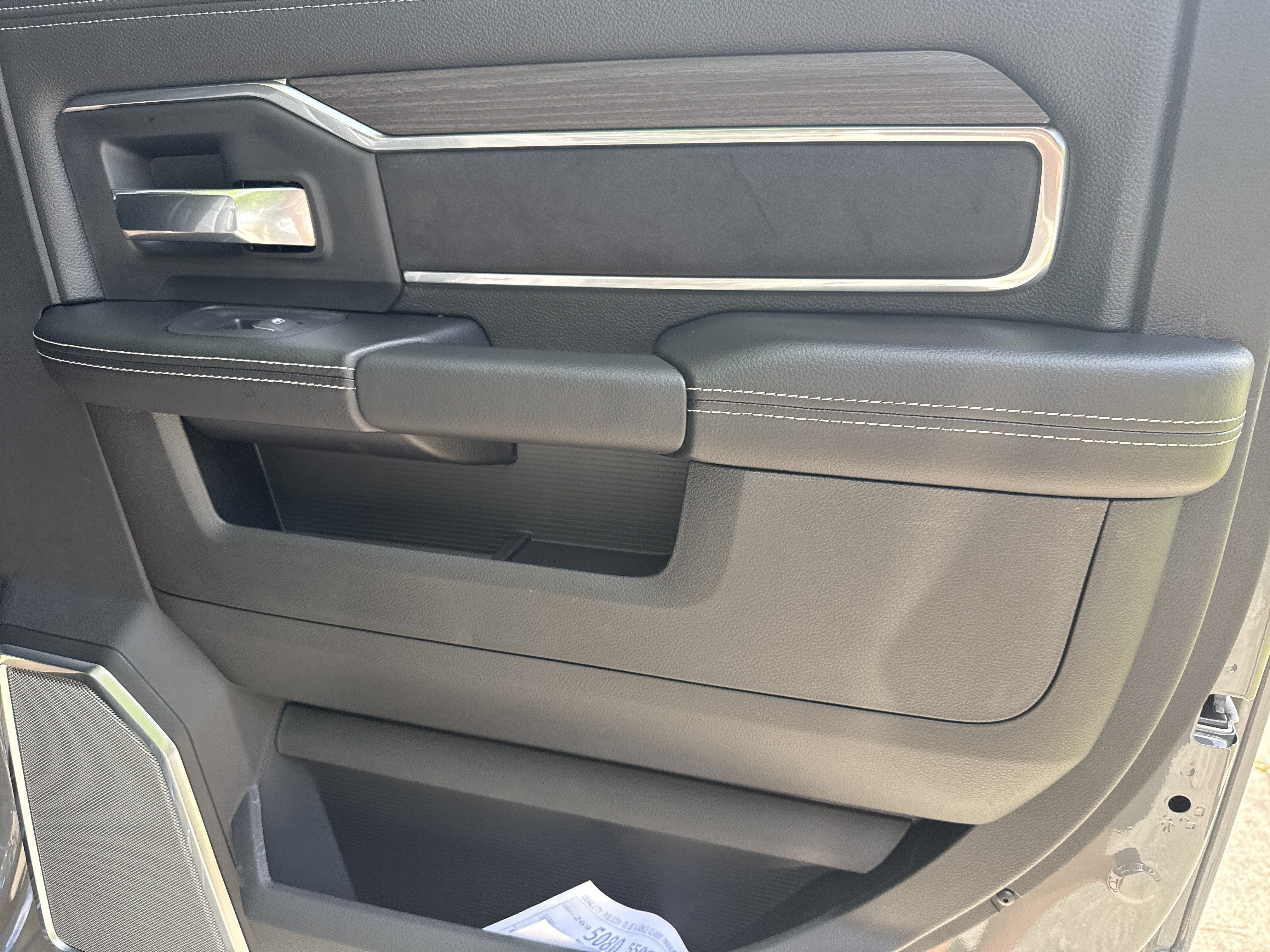 New 2026 RAM 5500 4x4 Crew Cab w/ Laramie Trim Package image 16