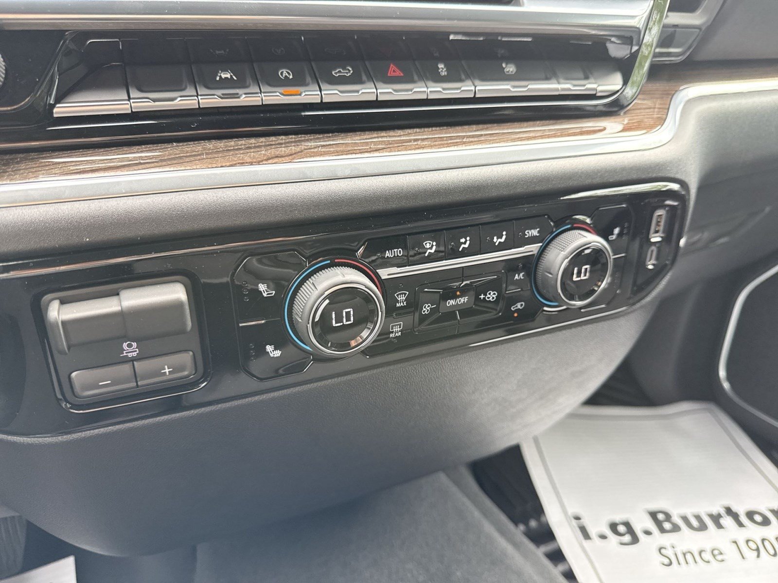 New 2026 Chevrolet Silverado 1500 LT AWD/4WD image 16