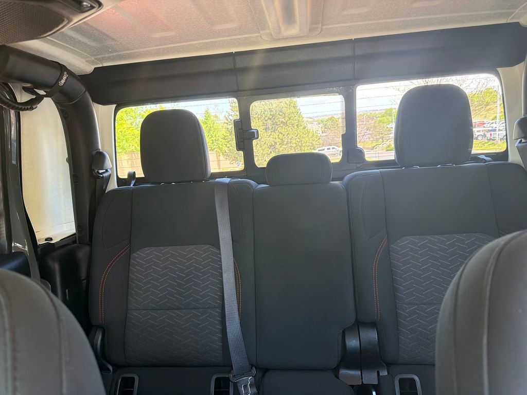 Used 2021 Jeep Gladiator Mojave w/ LED Lighting Group AWD/4WD image 25