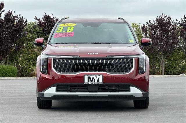 New 2025 Kia Carnival EX image 9