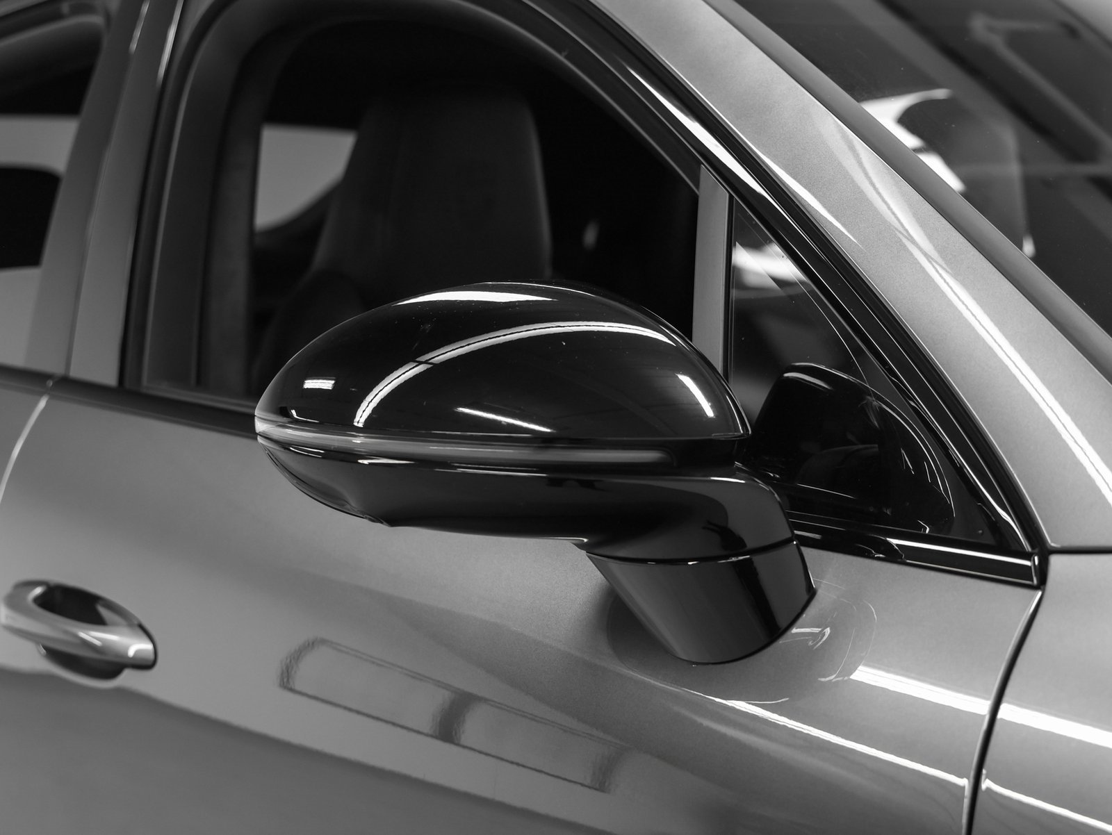 Used 2021 Porsche Cayenne Turbo image 14