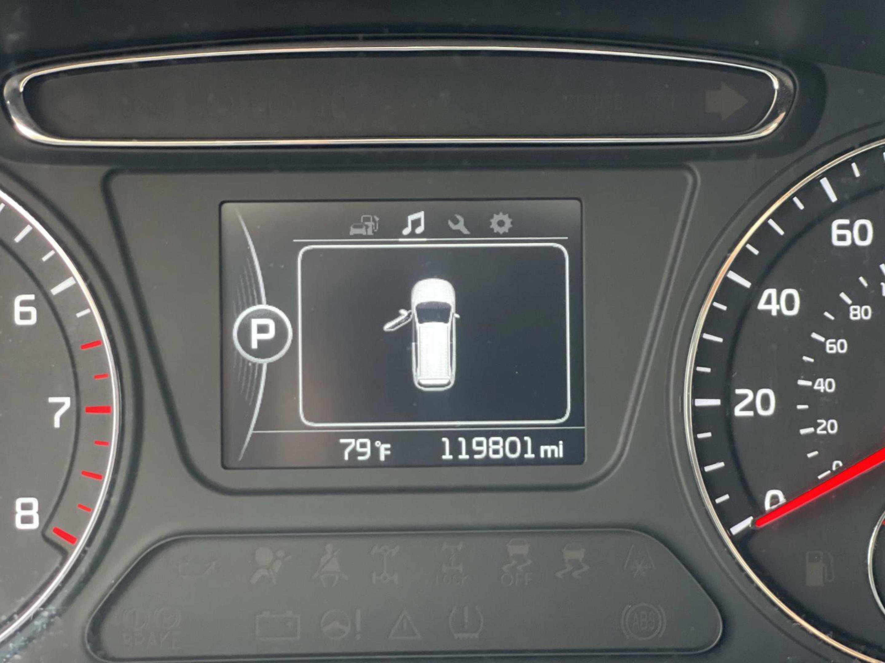 Used 2017 Kia Sorento FWD image 35