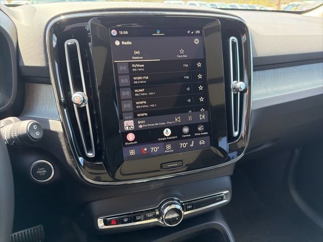 New 2026 Volvo XC40 B5 Ultra w/ Protection Package Premier AWD/4WD image 19