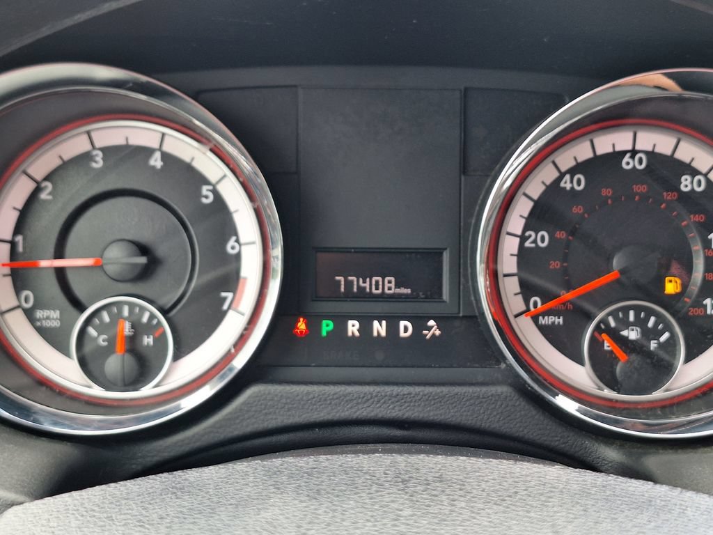 Used 2019 Dodge Grand Caravan SE FWD image 19