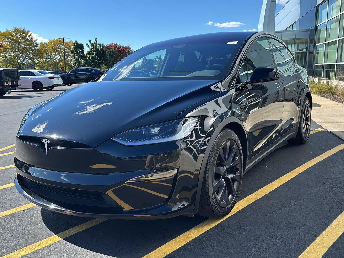 Used 2024 Tesla Model X AWD/4WD image 3