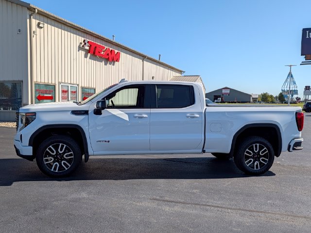Used 2023 GMC Sierra 1500 AT4 AWD/4WD image 4