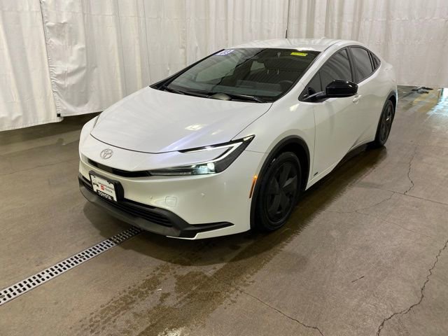 Used 2023 Toyota Prius LE image 8