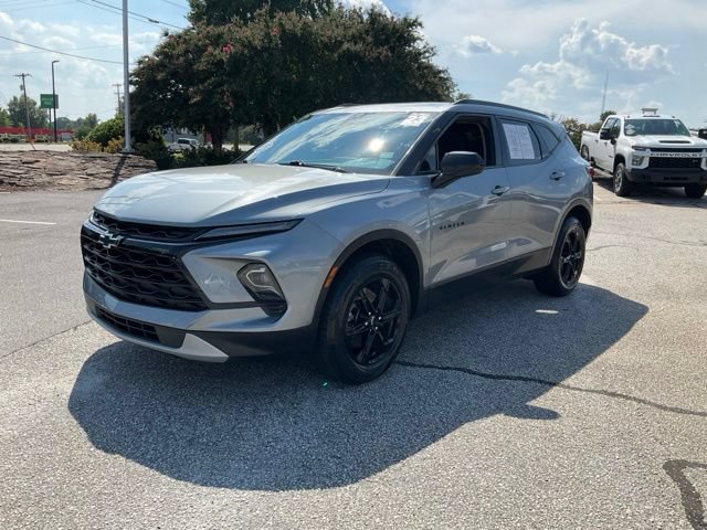 Used 2023 Chevrolet Blazer LT w/ Convenience Package FWD image 1