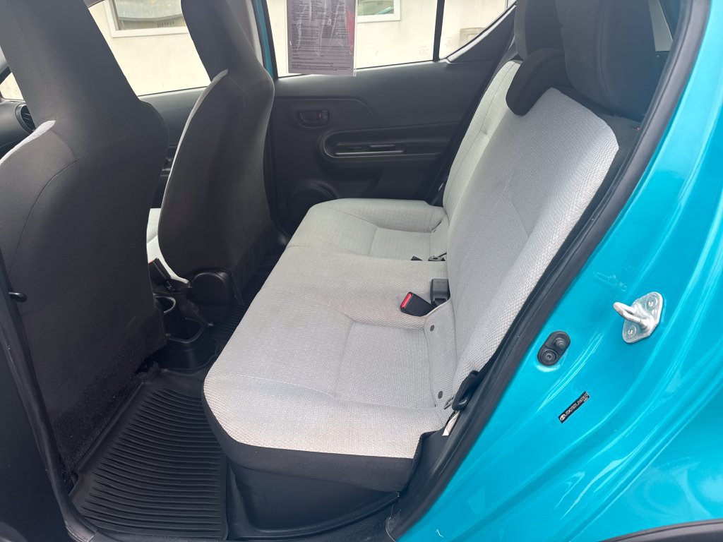 Used 2018 Toyota Prius C One FWD image 26