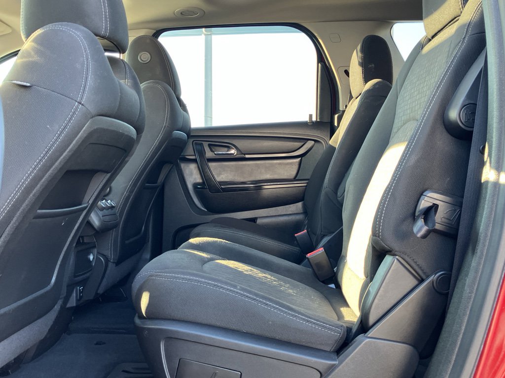 Used 2016 GMC Acadia SLE image 29