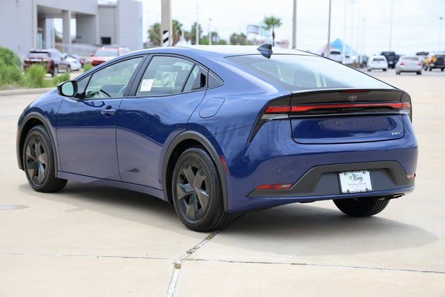 New 2026 Toyota Prius LE FWD image 6