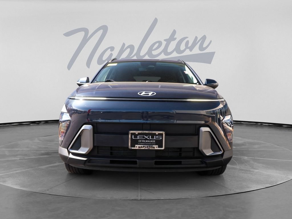 Used 2025 Hyundai Kona SEL FWD image 2