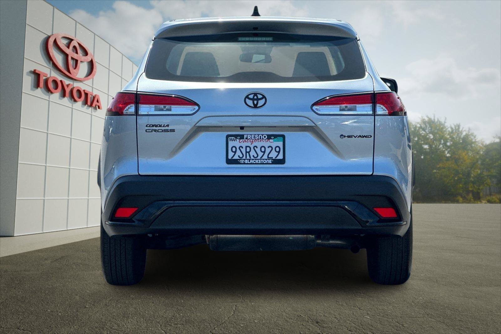 Certified 2025 Toyota Corolla Cross AWD Hybrid image 4