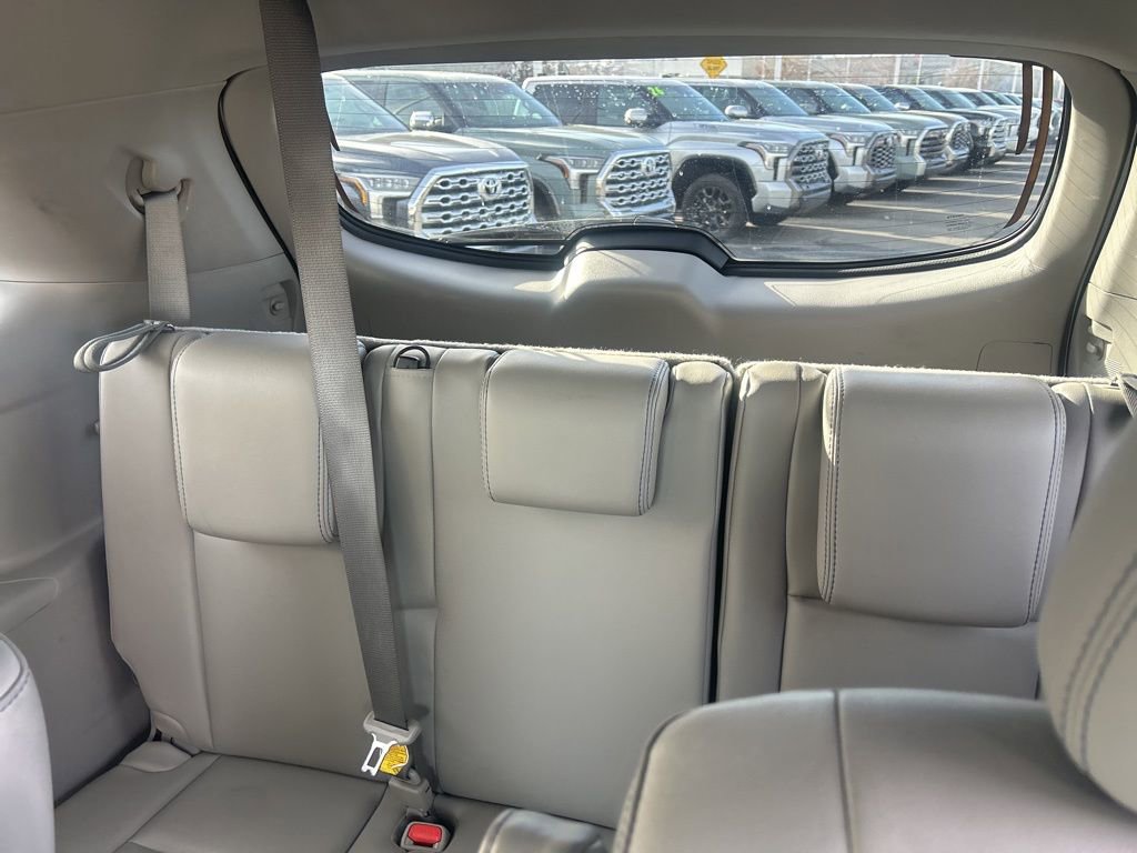 Used 2017 Toyota Highlander XLE image 18