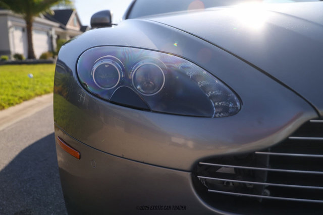 Used 2012 Aston Martin V8 Vantage Roadster image 47