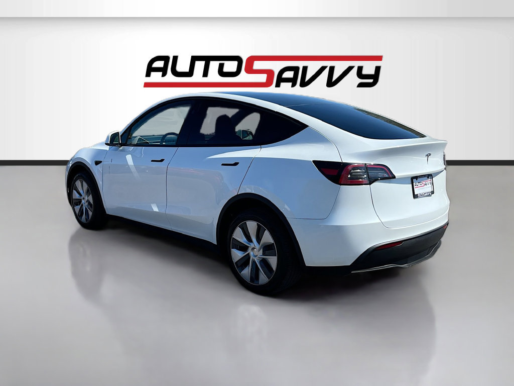 Used 2023 Tesla Model Y Long Range AWD/4WD image 5