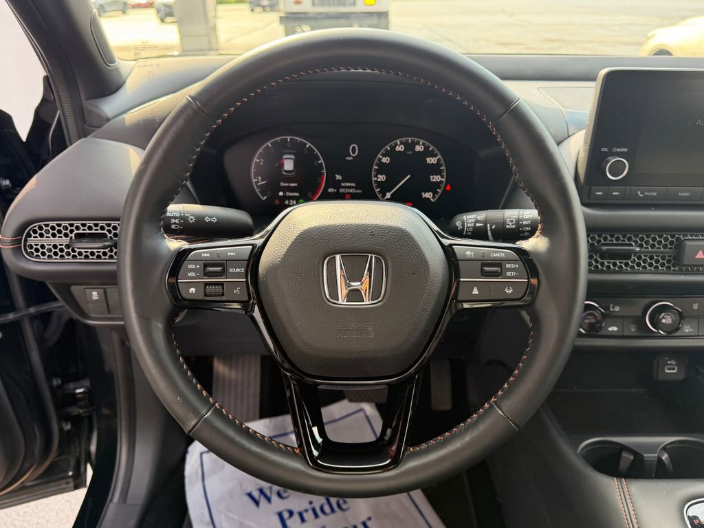 Used 2025 Honda HR-V Sport image 13