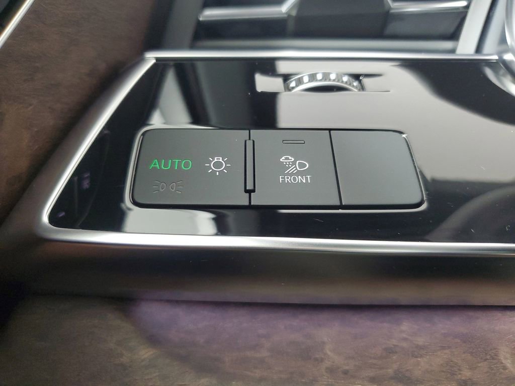 Used 2025 Audi Q7 3.0T Premium w/ Convenience Package image 34