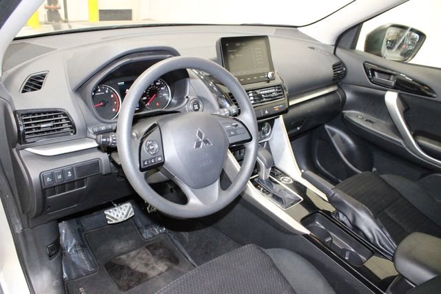 Used 2024 Mitsubishi Eclipse Cross Black Edition image 18