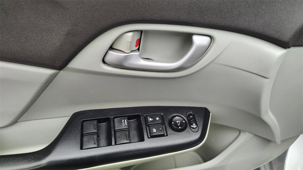 Used 2012 Honda Civic LX image 9