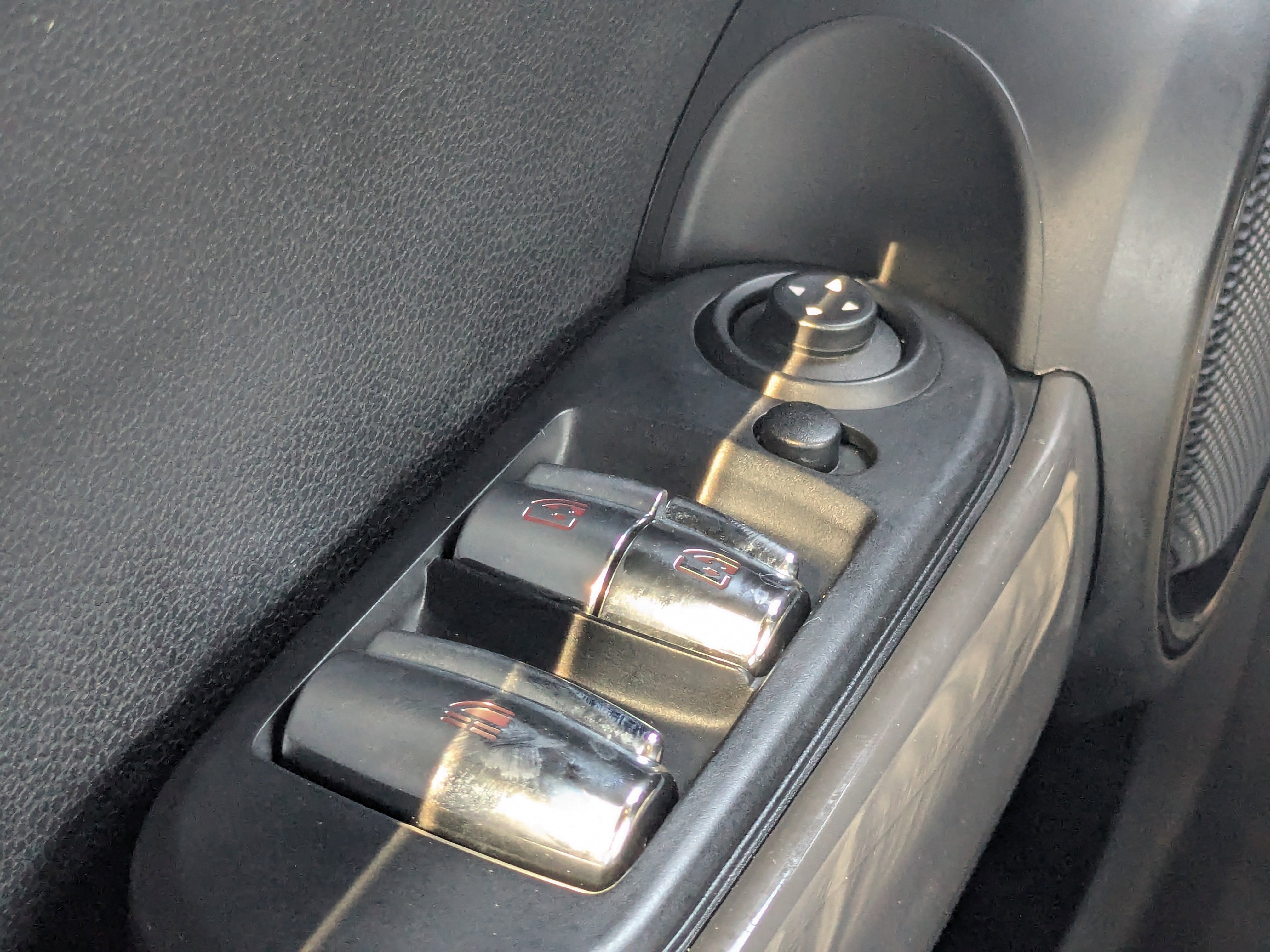 Used 2019 MINI Cooper Convertible image 34