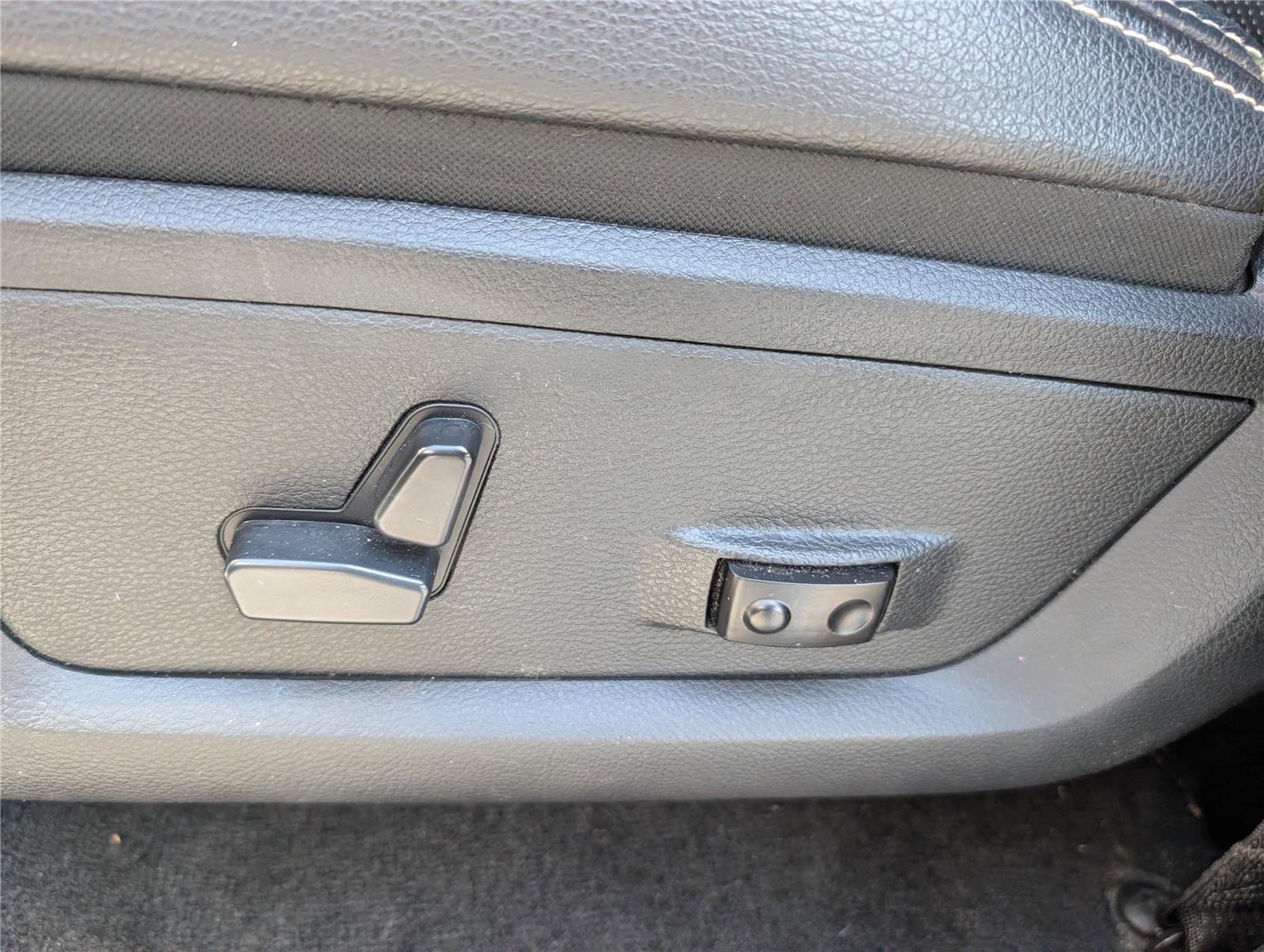 Used 2017 RAM 2500 Lone Star w/ Night Special Edition image 19