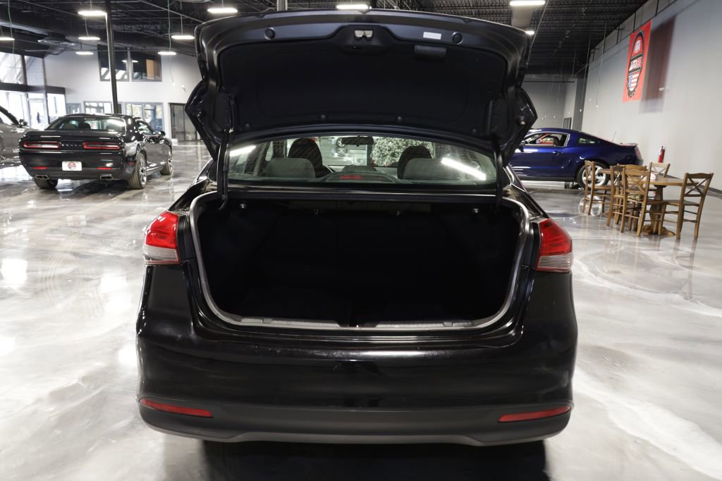 Used 2018 Kia Forte LX w/ LX Rear Camera Package image 25