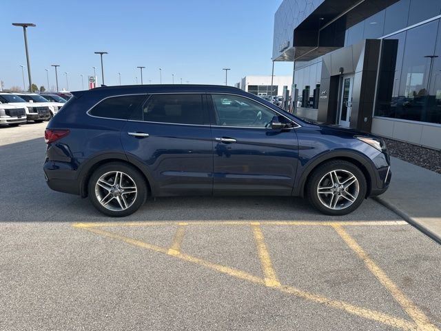 Used 2018 Hyundai Santa Fe SE image 2