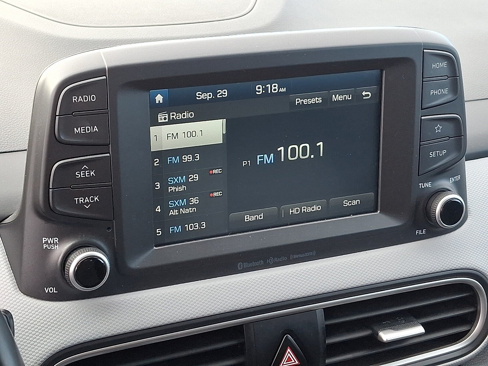 Used 2018 Hyundai Kona SEL AWD/4WD image 17