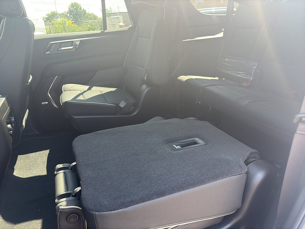 New 2026 Chevrolet Tahoe Premier w/ Sun And Tow Package AWD/4WD image 12
