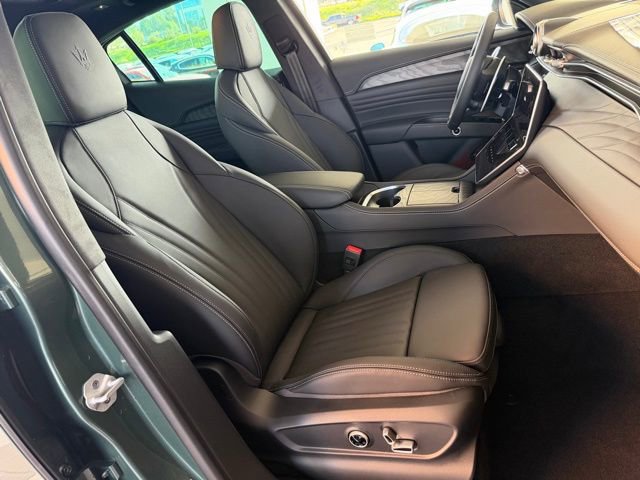 New 2025 Maserati Grecale Modena image 18