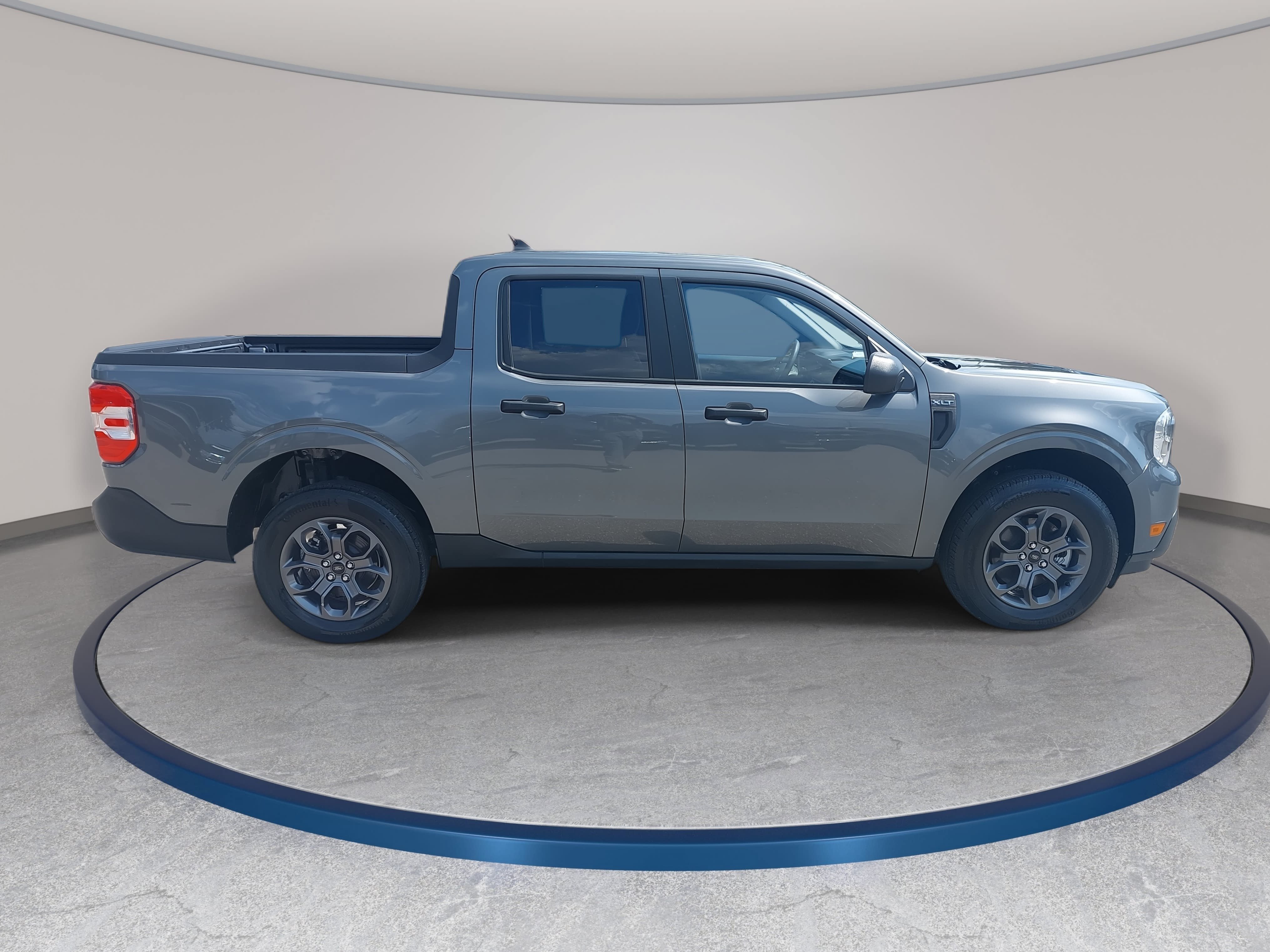 Used 2024 Ford Maverick XLT FWD image 4