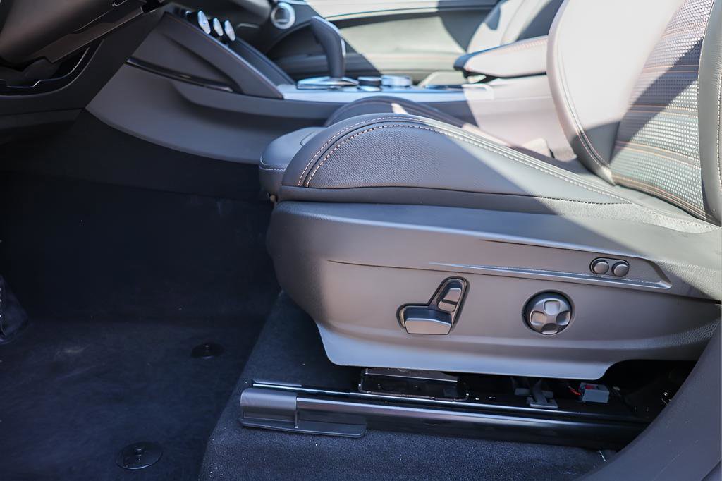 New 2025 Alfa Romeo Stelvio Sprint image 17