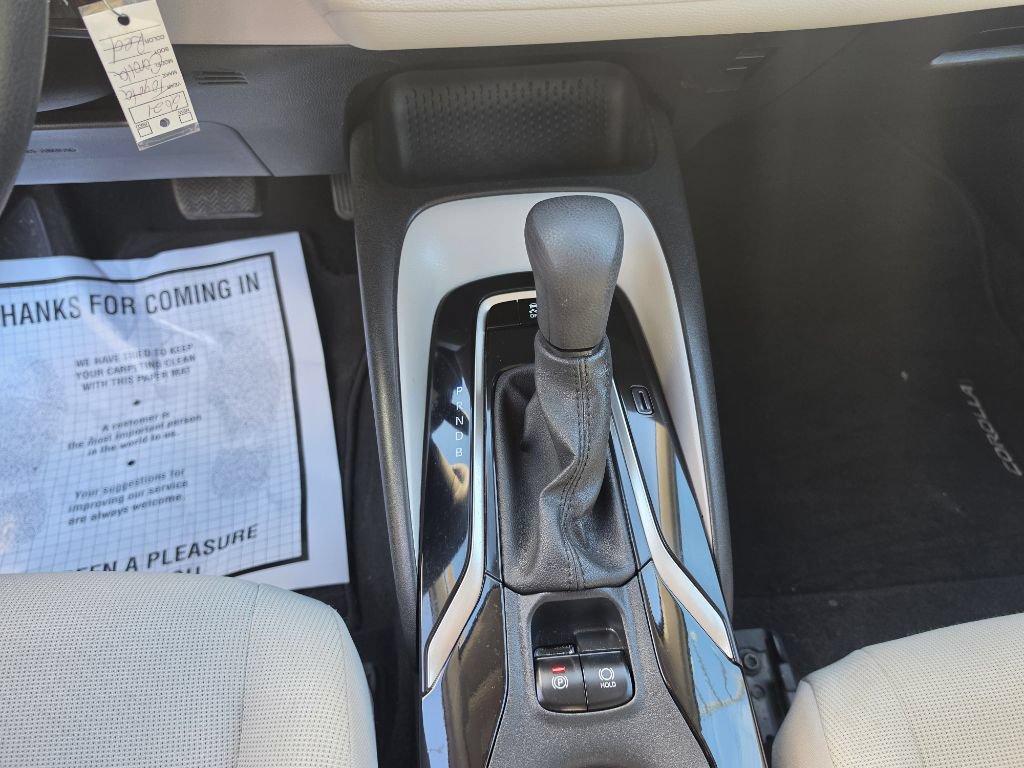 Used 2021 Toyota Corolla LE FWD image 14