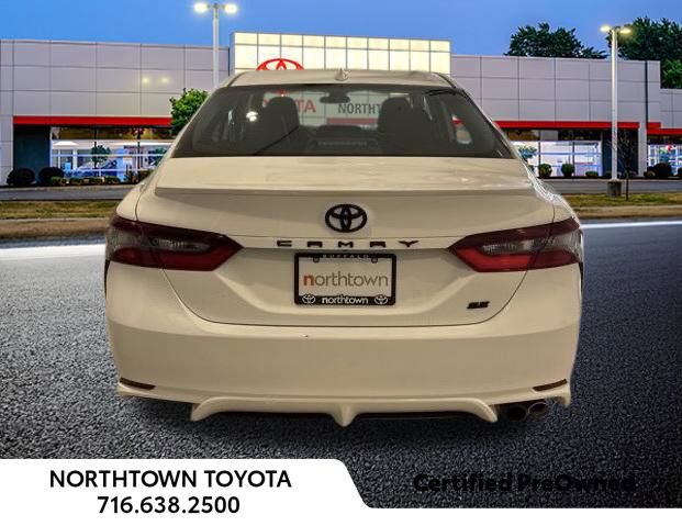 Used 2024 Toyota Camry SE image 30