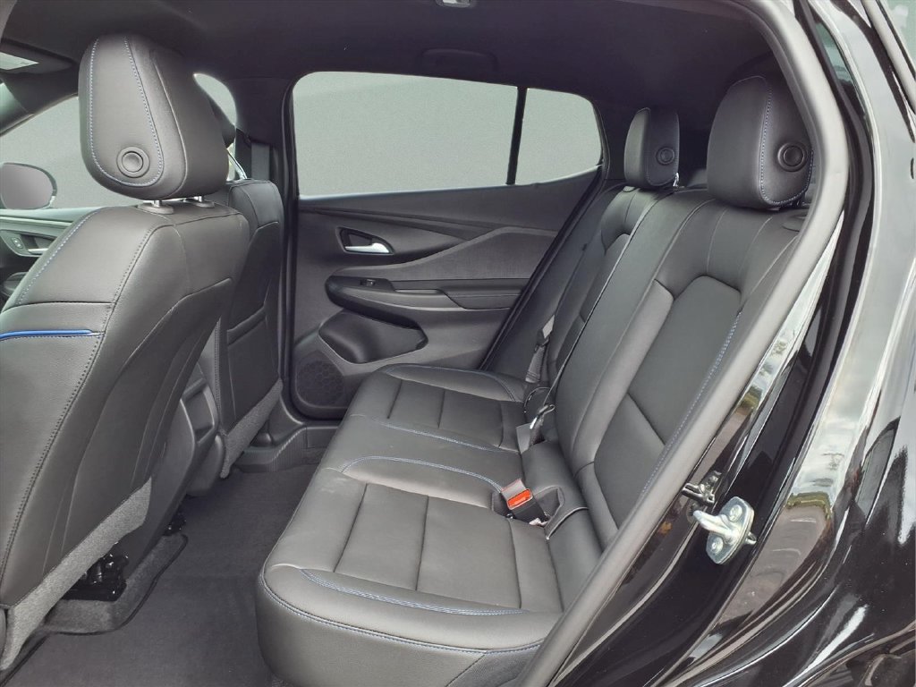 New 2026 Buick Envista Sport Touring w/ Convenience I Package FWD image 23