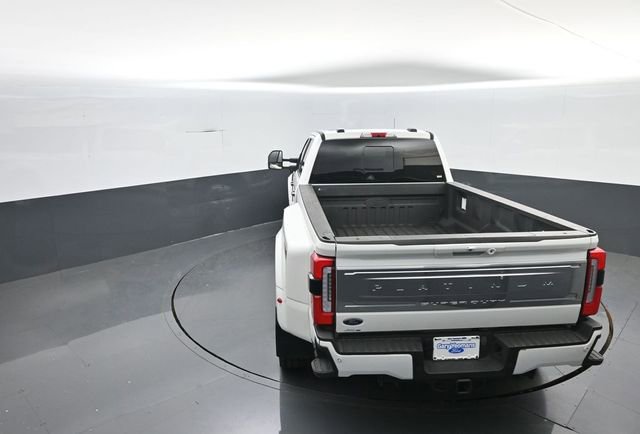 Certified 2024 Ford F450 Platinum w/ FX4 Off-Road Package AWD/4WD image 24