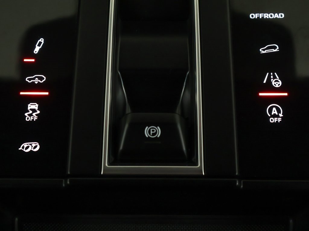 Used 2024 Porsche Macan GTS image 46