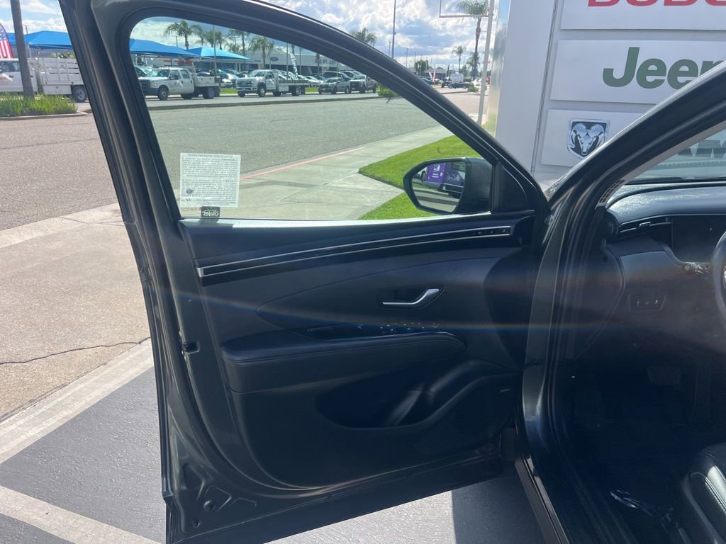 Used 2023 Hyundai Tucson Limited AWD/4WD image 26