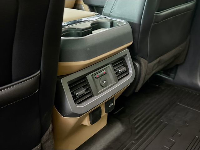 Used 2023 Ford F350 Lariat w/ Chrome Package image 26