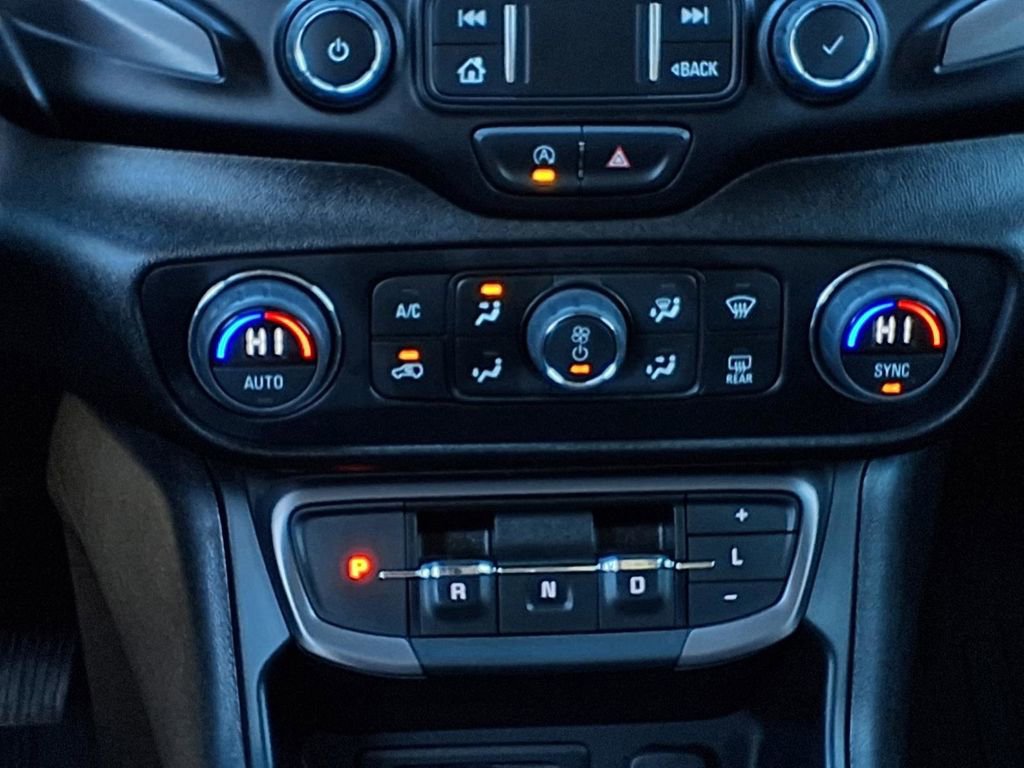 Used 2024 GMC Terrain AT4 w/ LPO, Floor Liner Package image 15