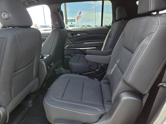 Used 2026 Chevrolet Traverse LT w/ Driver Confidence Package FWD image 5