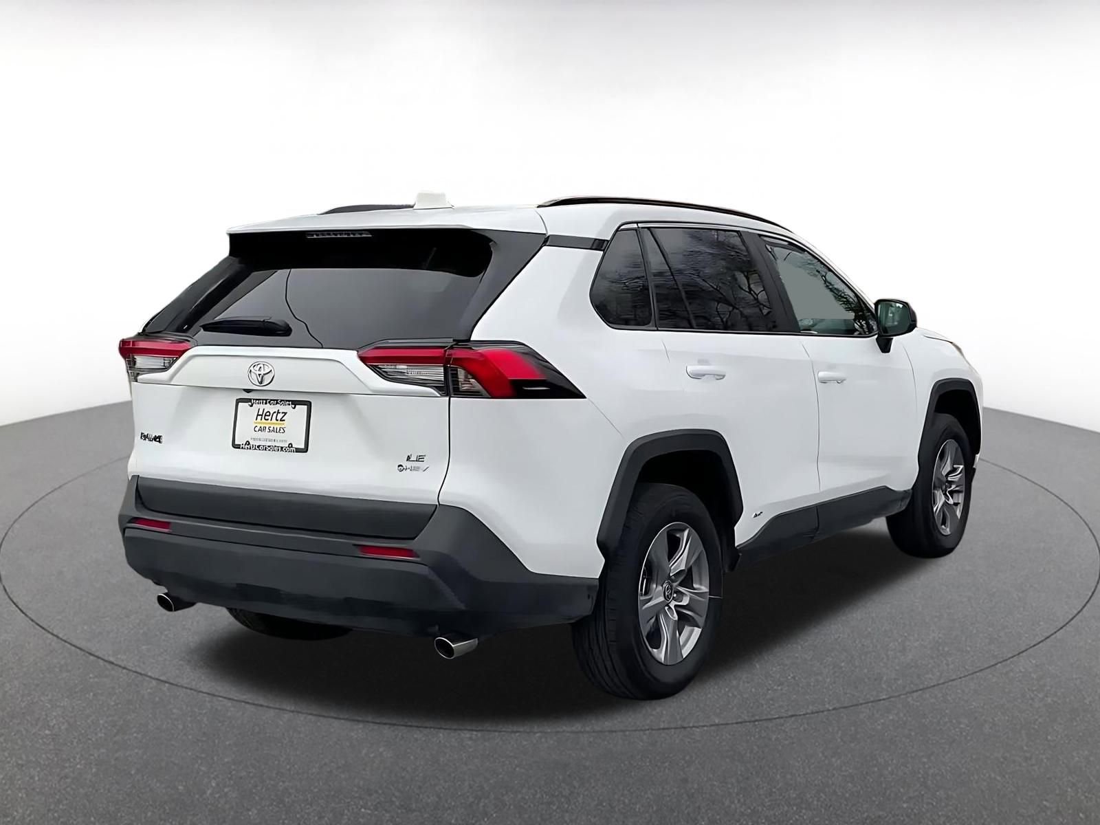 Used 2025 Toyota RAV4 LE image 14