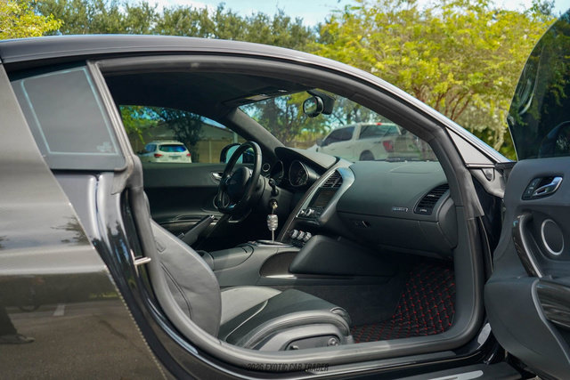 Used 2011 Audi R8 V10 AWD/4WD image 47