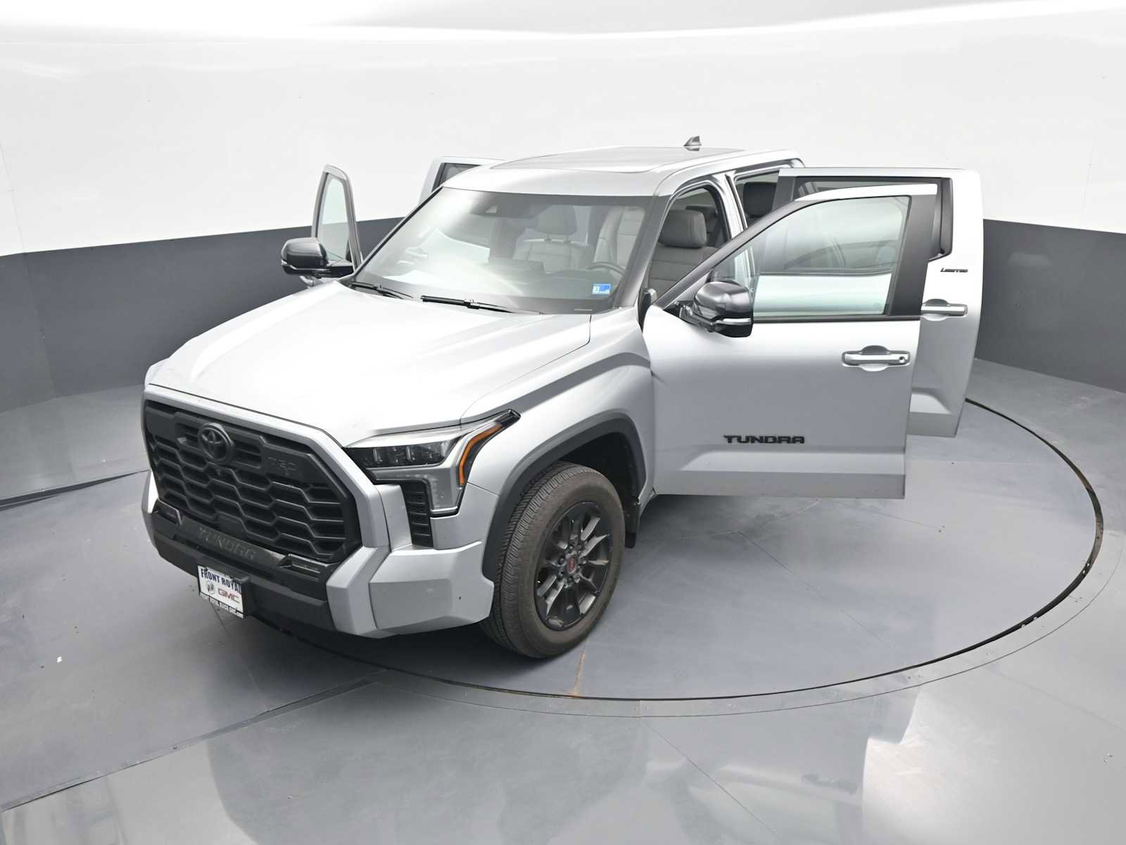 Used 2025 Toyota Tundra Limited w/ TRD Off-Road Package AWD/4WD image 40